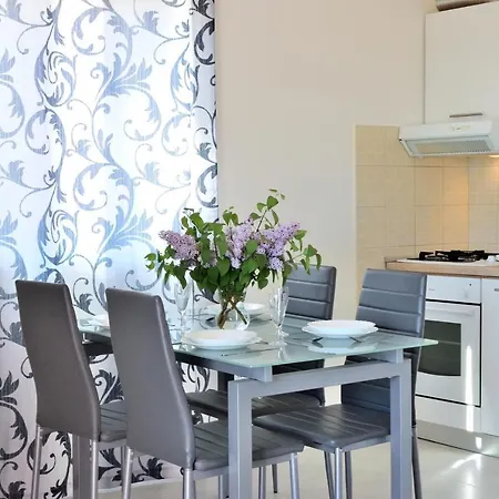 Domus Lauri 아파트 우마그