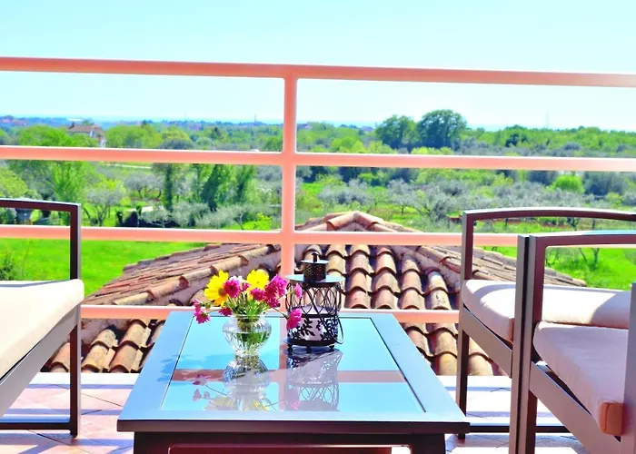 Domus Lauri Apartment Umag